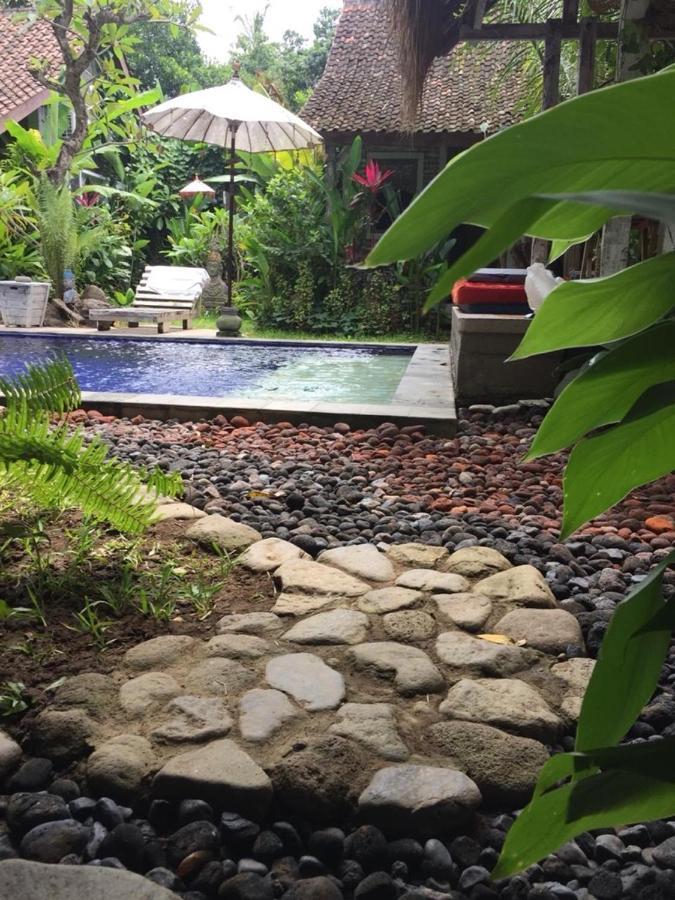 Pranajaya Villa เตจากูลา ภายนอก รูปภาพ
